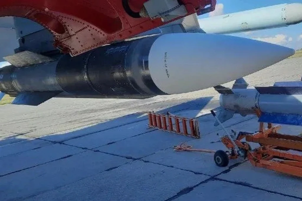 An R-37M missile (Illustration: TWZ).